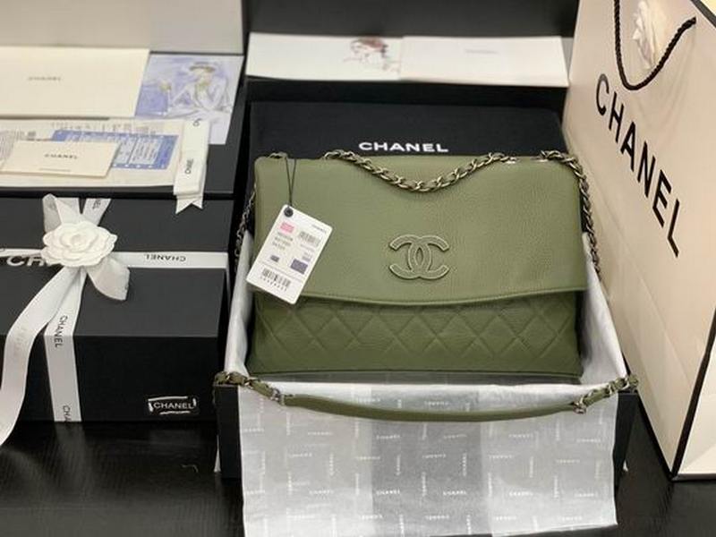 Chanel Handbags 551